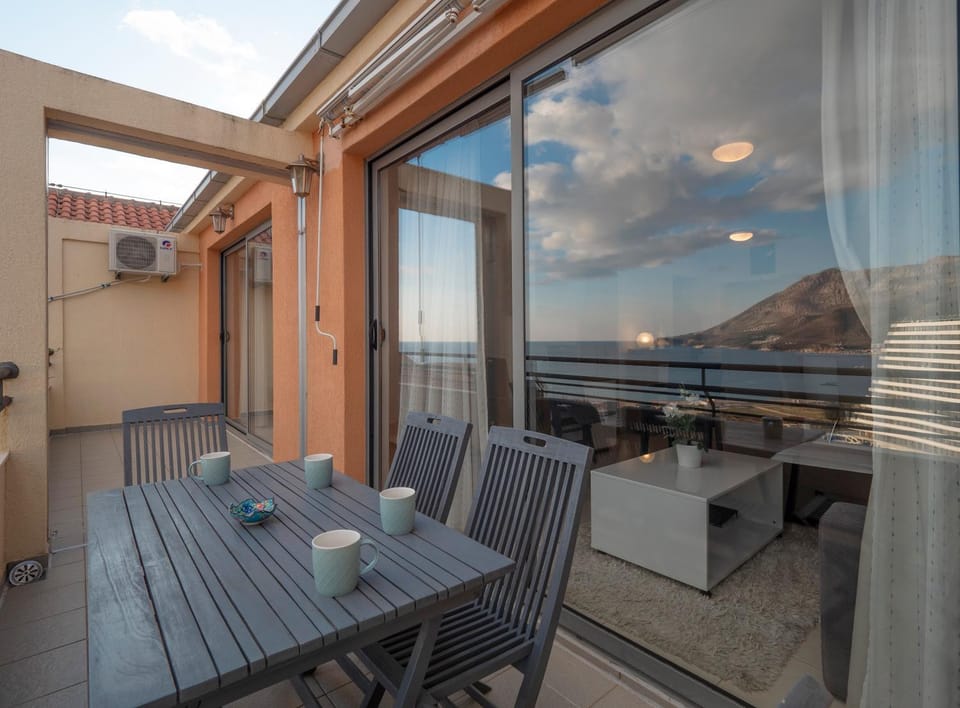 Patio, Balcony/Terrace