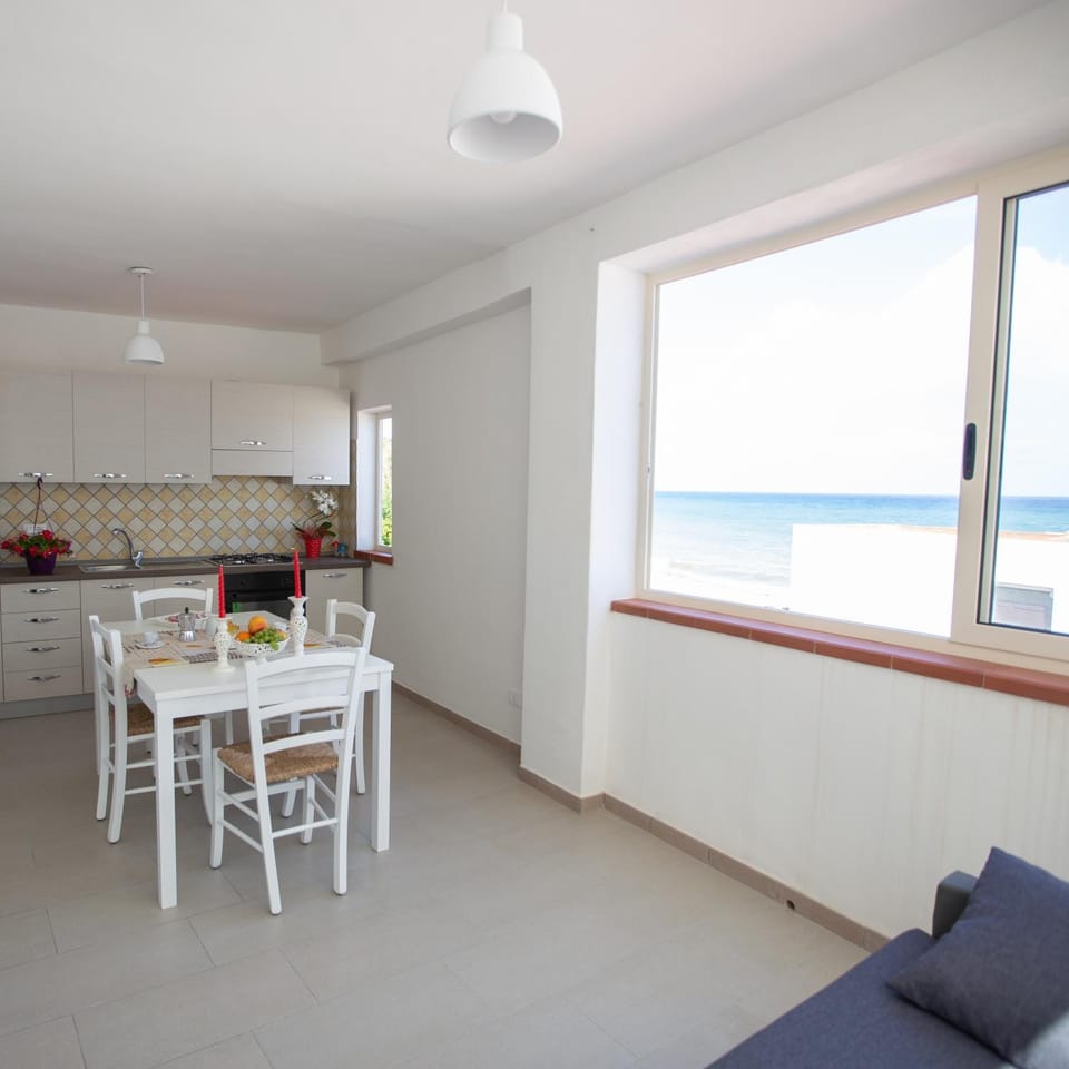 Dining area, Sea view