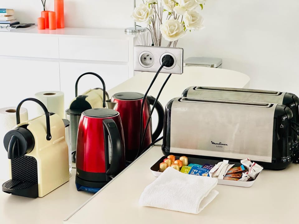 Coffee/tea facilities