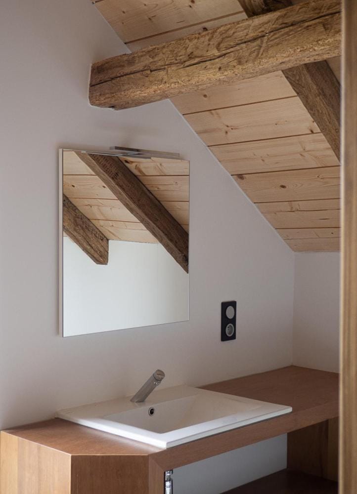Property building, Bathroom