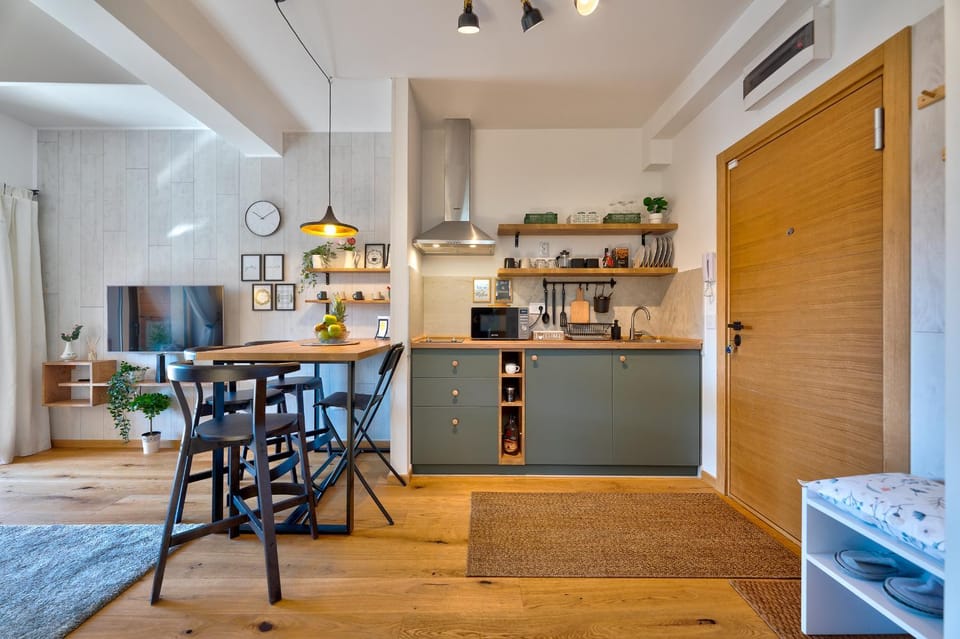 Kitchen or kitchenette, Living room, Dining area