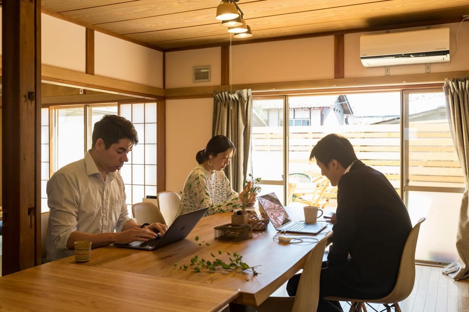 中軽井沢駅徒歩5分 定員13名 1日1組の戸建住宅 tathata Apartment in Karuizawa