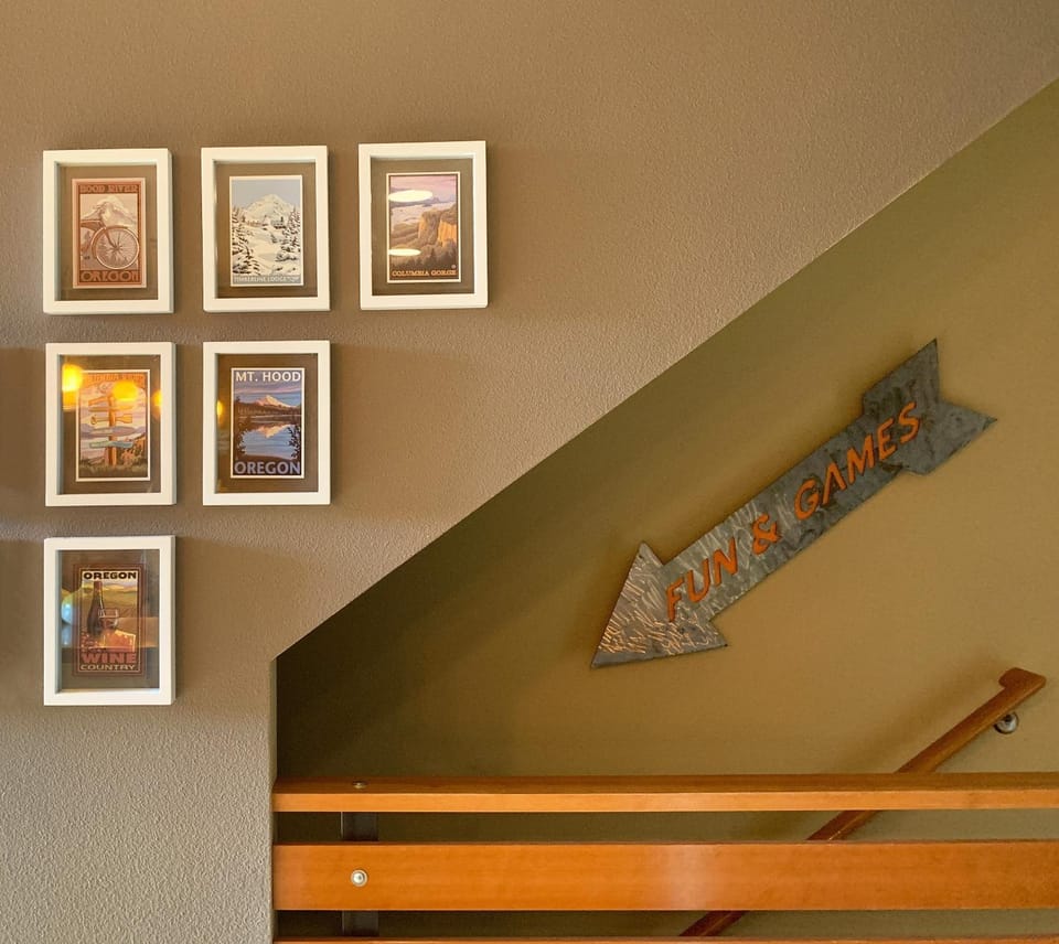 Urban Loft with BBQ on the Deck House in Hood River