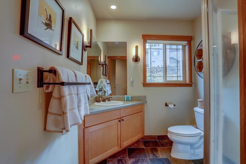 Three Rivers home House in Hood River