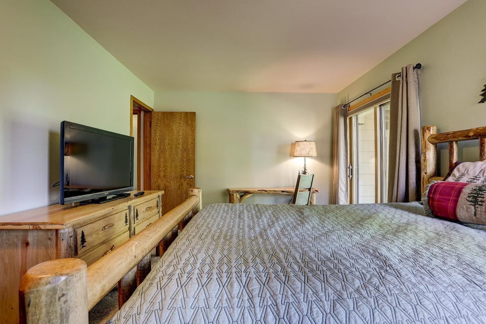 15 Big Leaf House in Sunriver