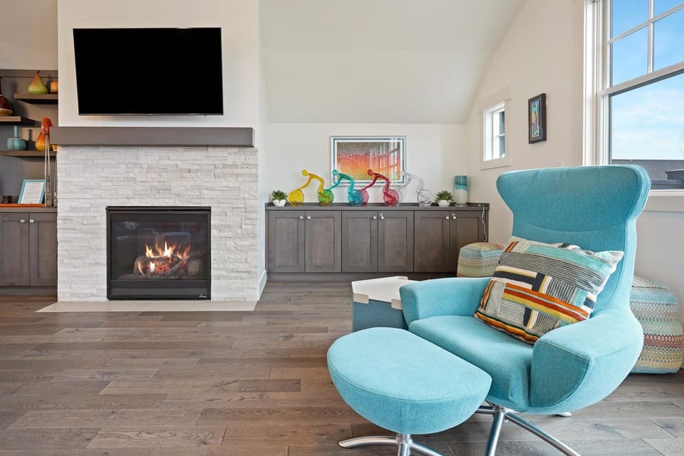 Cairn Home Fire Pit on the Back Patio House in Bend