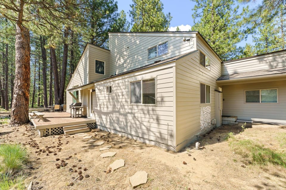 2 Landrise Home with Bikes to Use House in Sunriver