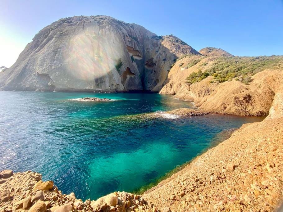 SUPERBE LOGEMENT CLIMATISE à 2 PAS DE LA MER Apartment in La Cadière-d'Azur