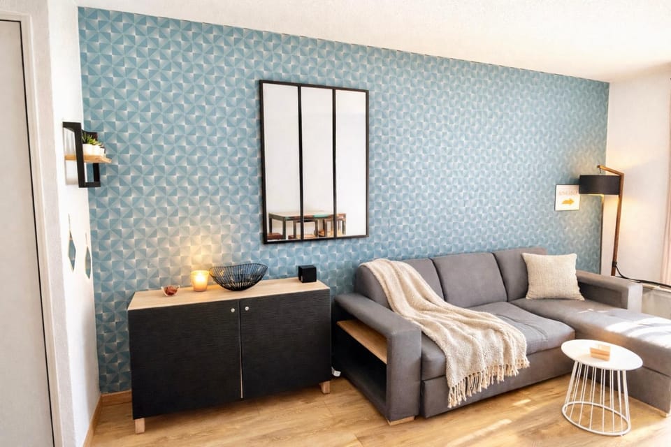 SUPERBE LOGEMENT CLIMATISE à 2 PAS DE LA MER Apartment in La Cadière-d'Azur