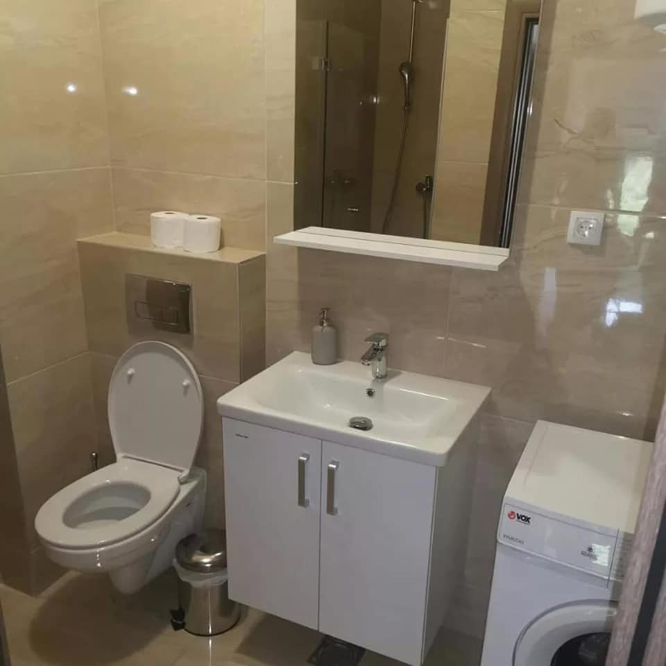 Toilet, Bathroom