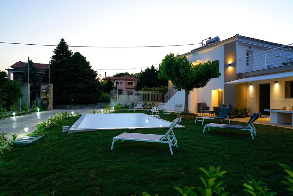 Charikleia's studio Apartment hotel in Magnesia Prefecture, Greece