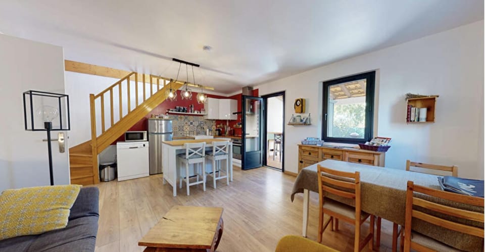 Living room, kitchen