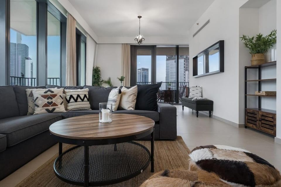 Breathtaking City Views From DT Apt with Terrace Apartment in Dubai