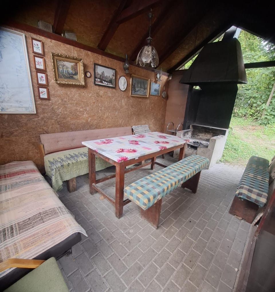 Off site, Seating area