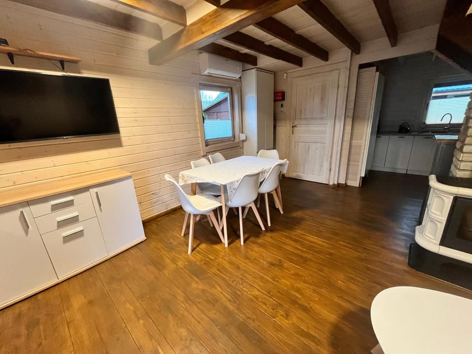 TV and multimedia, Dining area