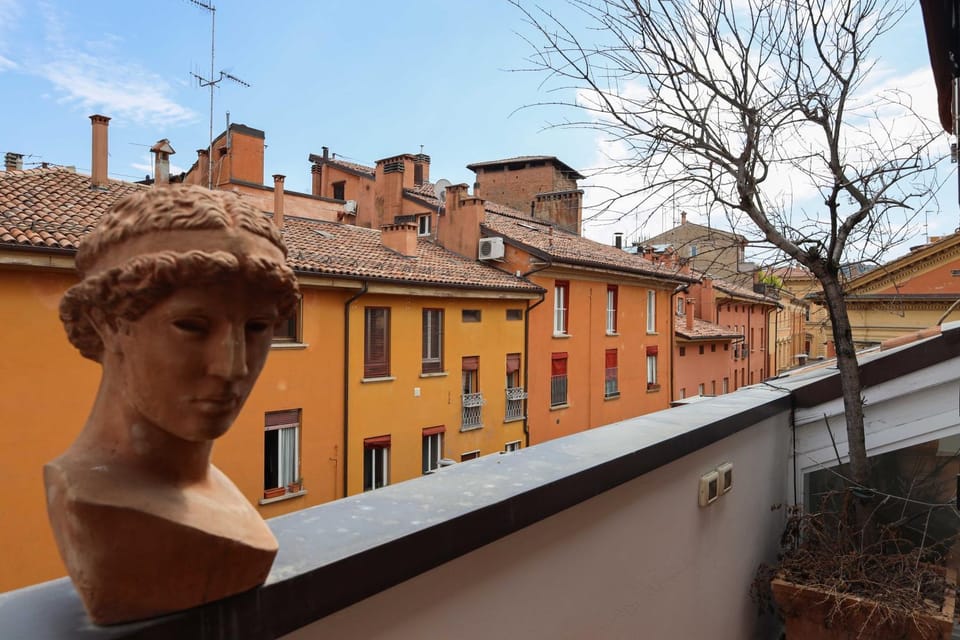Balcony/Terrace, City view