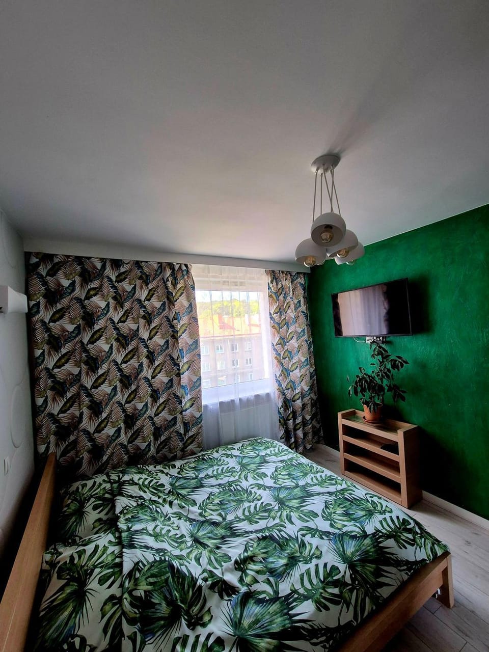 Bed, TV and multimedia, Photo of the whole room, Evening entertainment, Bedroom