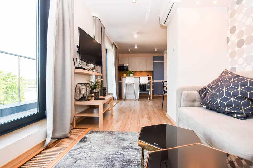 TV and multimedia, Kitchen or kitchenette, Living room