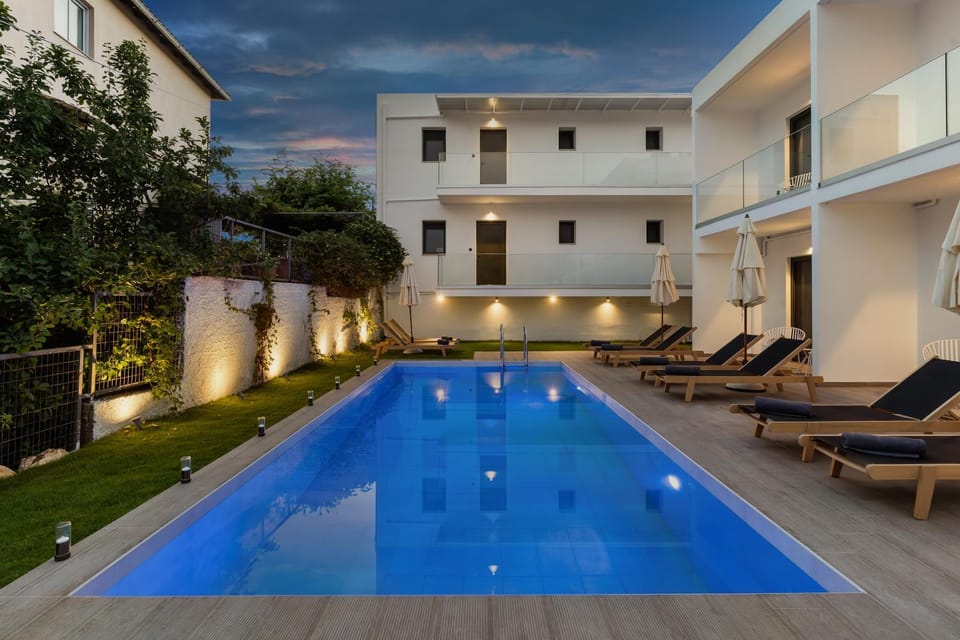 Property building, Swimming pool