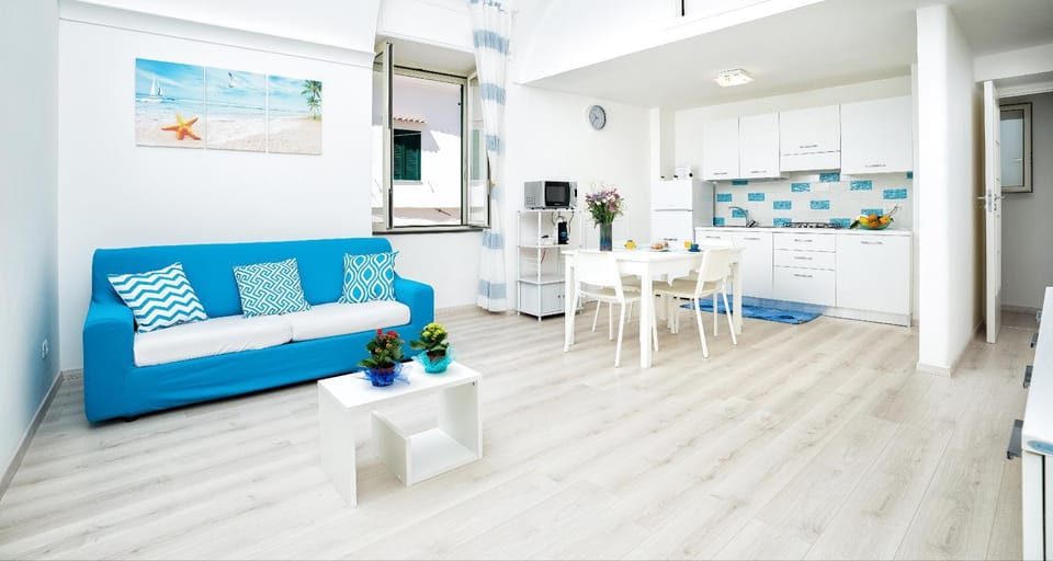 Casa Acqua Marina - ONLY 6 STEPS FROM THE MAIN ROAD Apartment in Amalfi