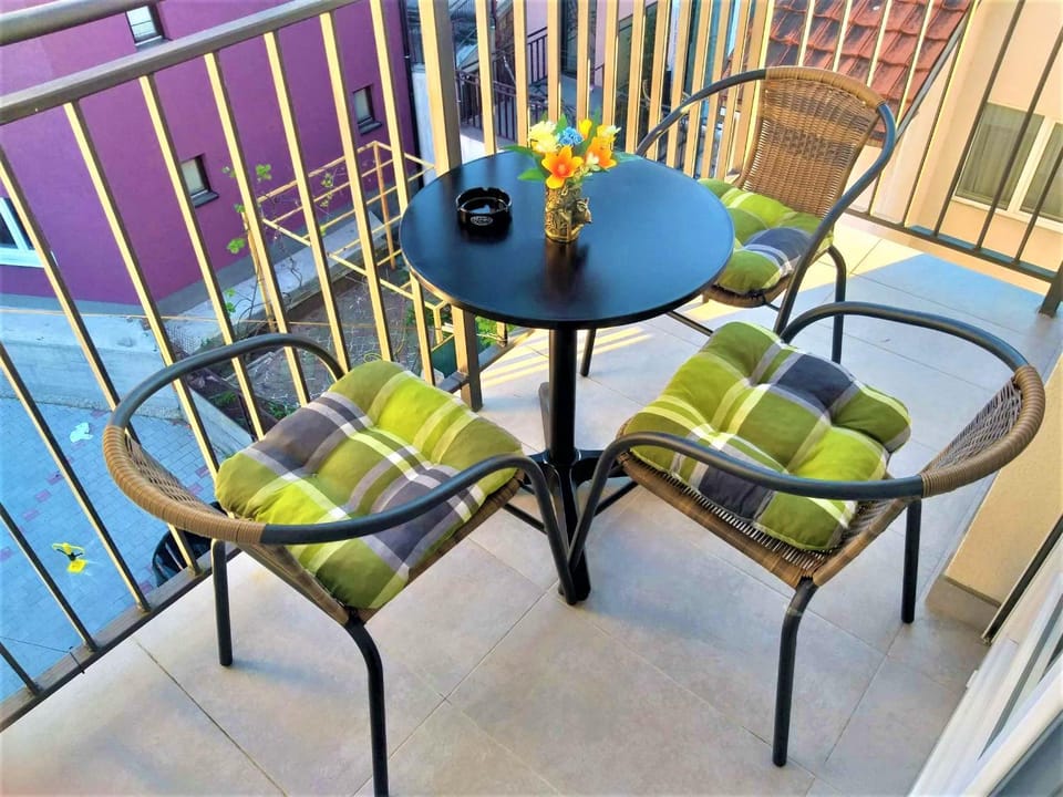 Balcony/Terrace, Seating area