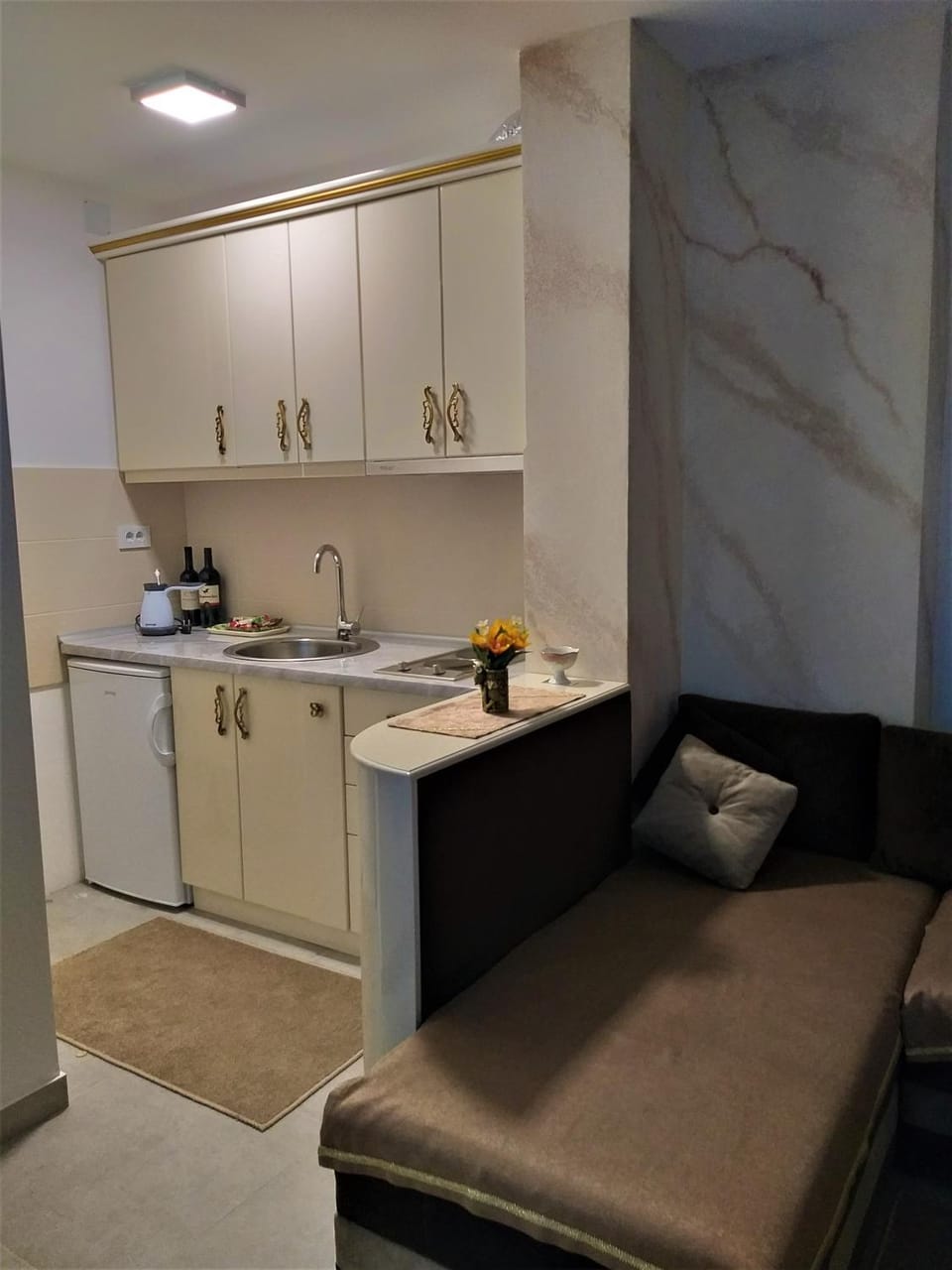 Kitchen or kitchenette, stove