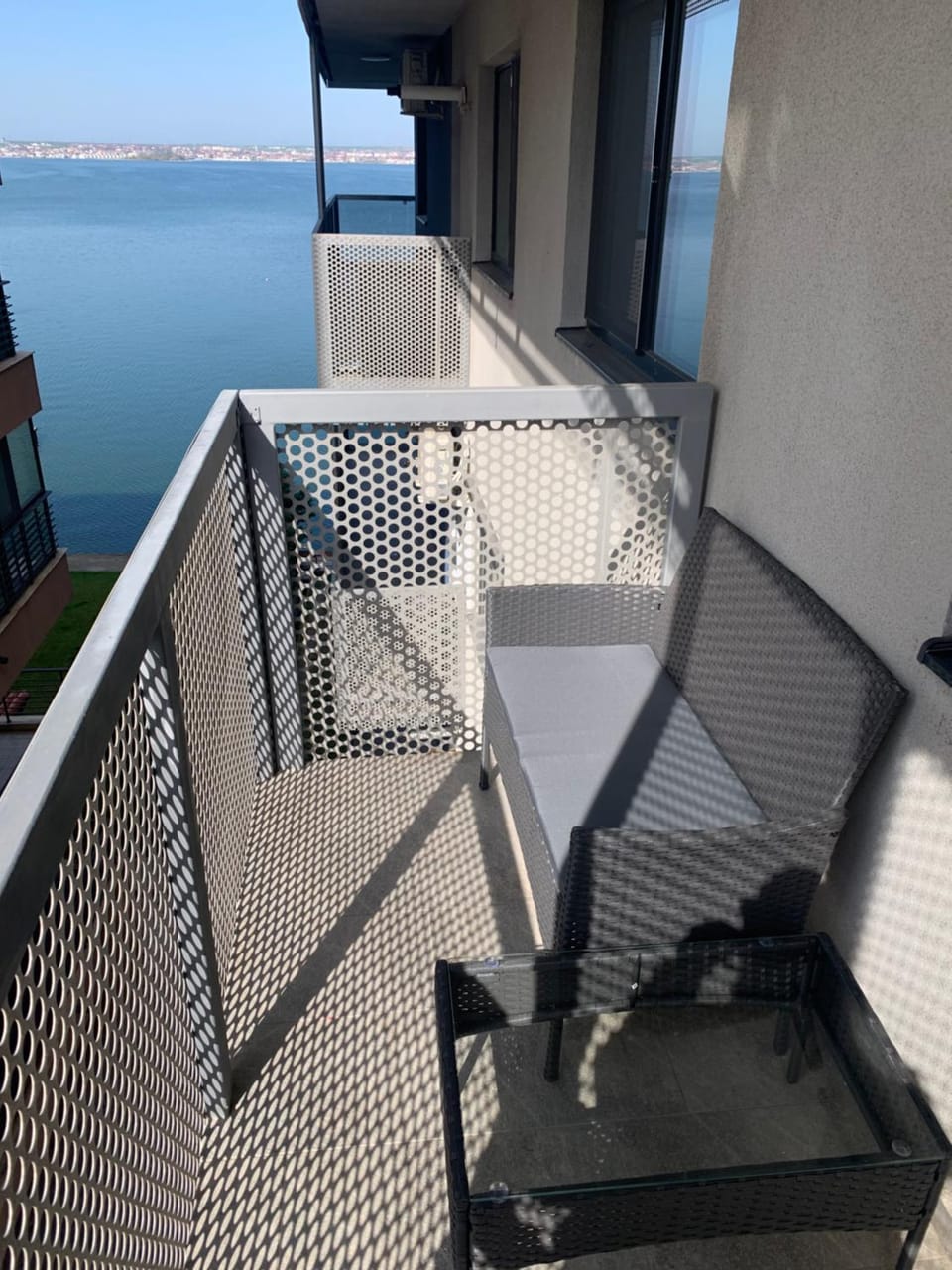 Balcony/Terrace, Lake view