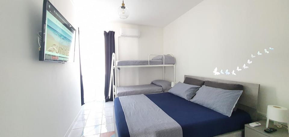 Photo of the whole room, Bedroom, bunk bed