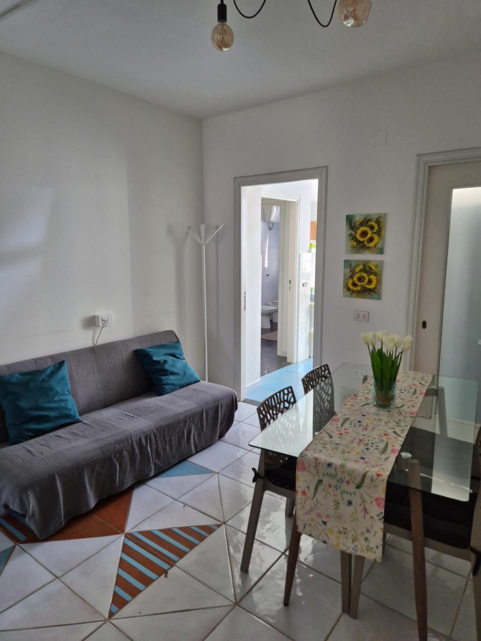 Appartamento in Piazza Italia Apartment in Sardinia