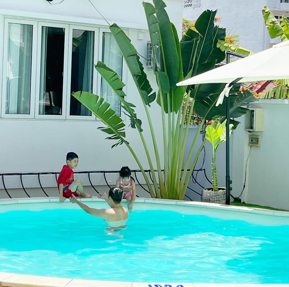 5 Bedroom Villa in Vung Tau- Biệt thự 5 phòng Bãi sau- The Black & White Garden Villa Villa in Vung Tau