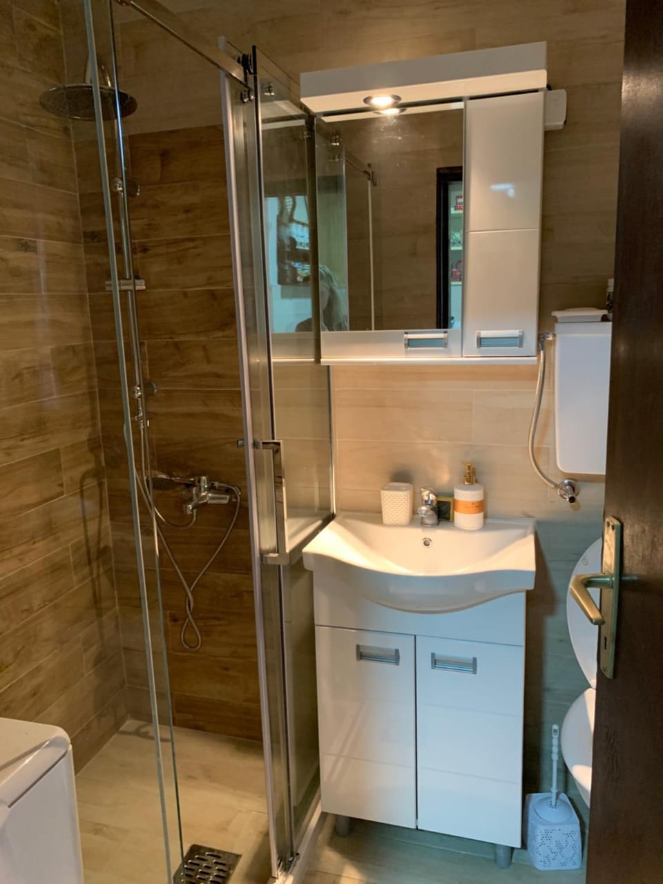 Property building, Bathroom