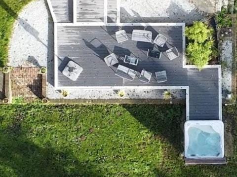 Bird's eye view, Garden view