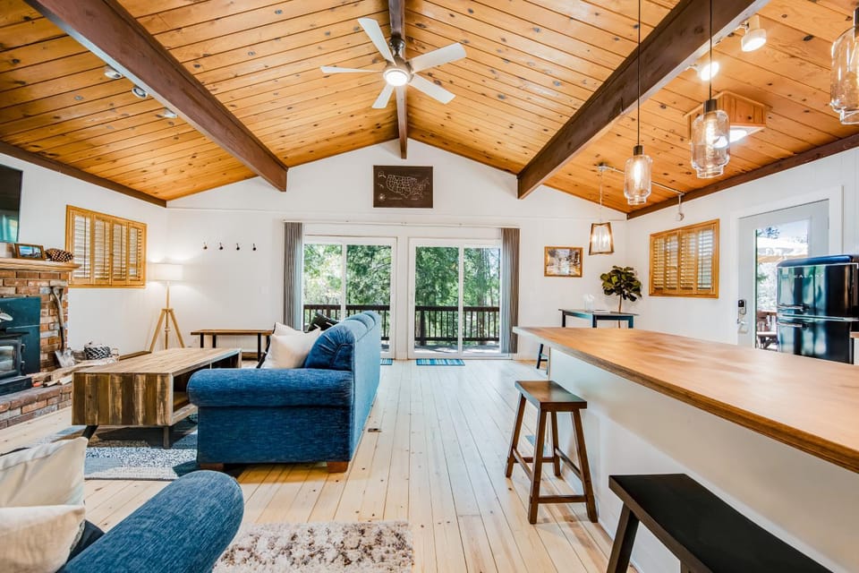 Lily Haus House in Idyllwild-Pine Cove