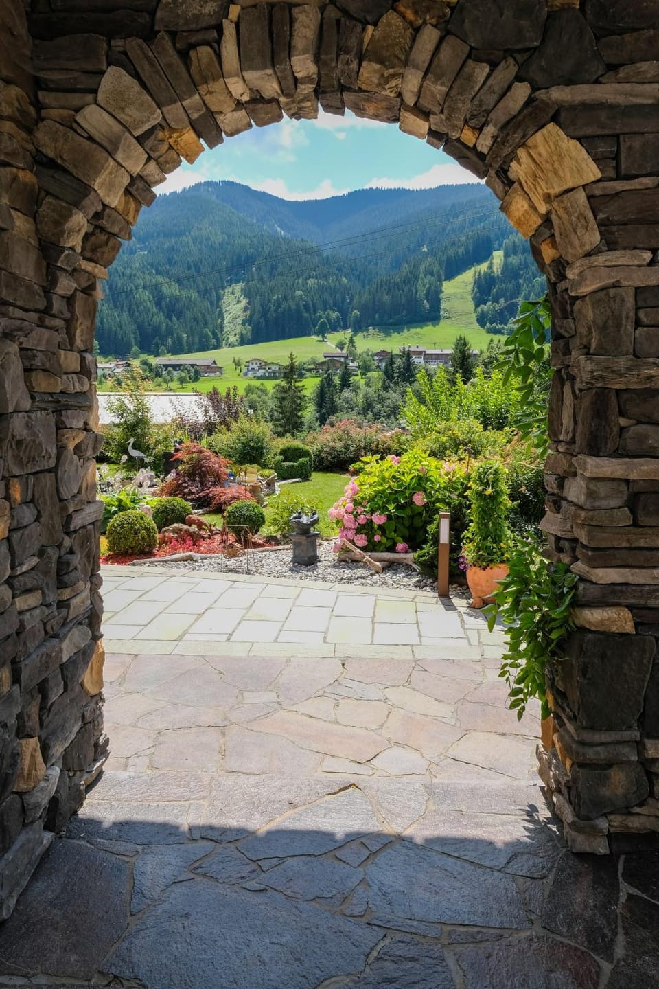 Facade/entrance, Garden, Garden view, Mountain view