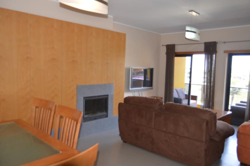 Apartamento frente ao mar com piscina de água salgada Apartment in Quarteira
