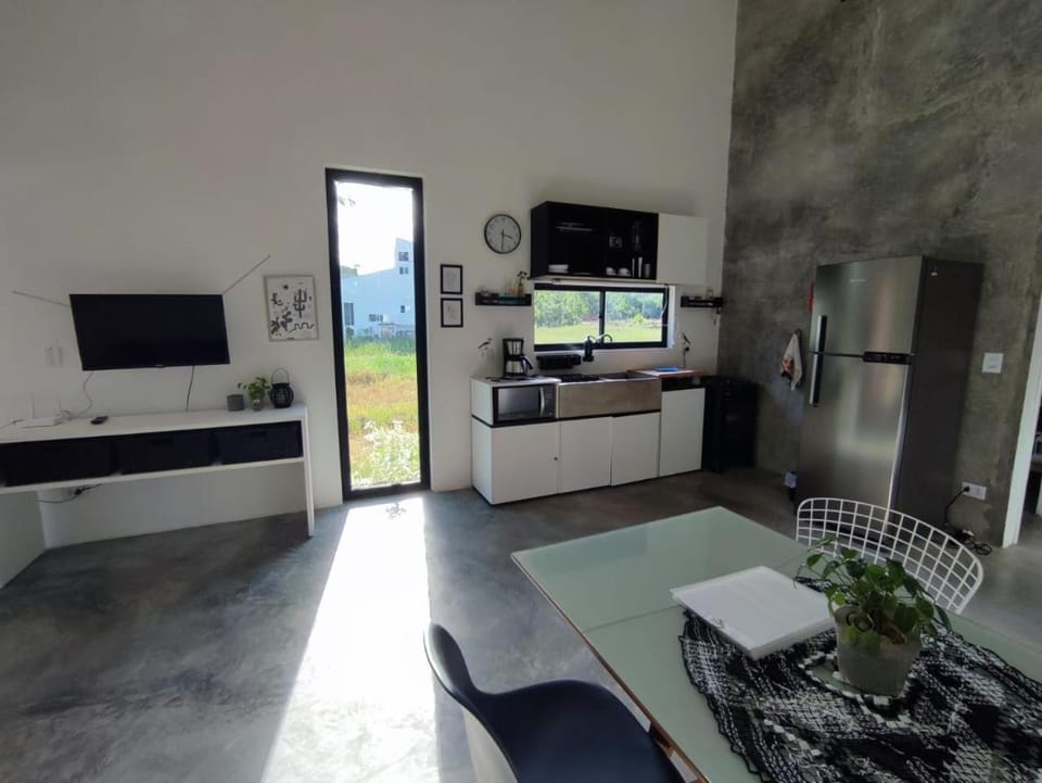 Communal lounge/ TV room, kitchen