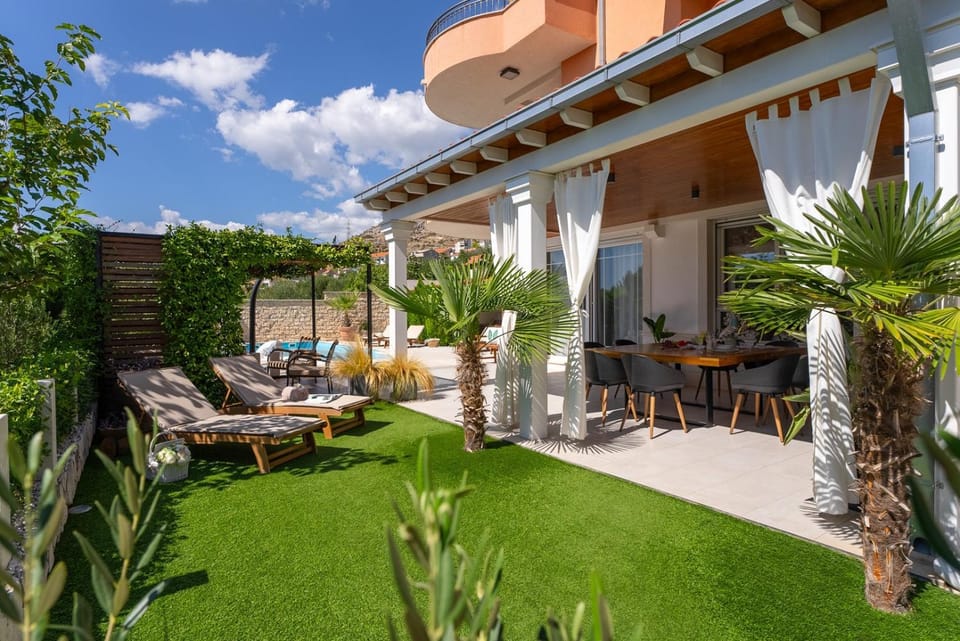 Villa ANITA with private pool, gym, 6 bedrooms, sea view Villa in Šibenik-Knin County, Croatia