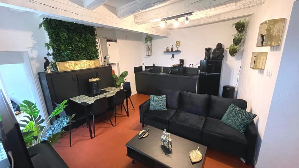 Living room, kitchen