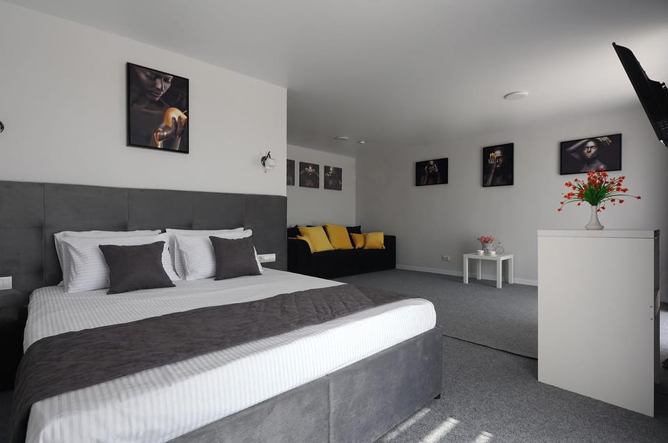 Bed, Photo of the whole room