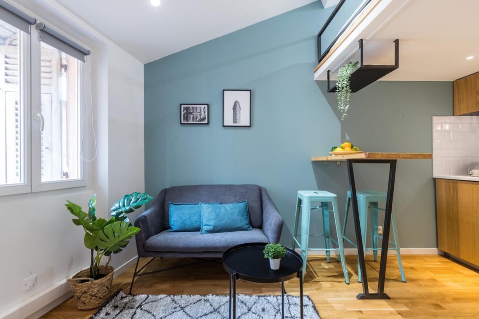 Communal lounge/ TV room, Living room