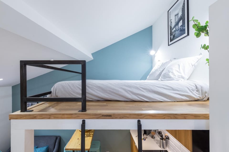 Bed, Bedroom