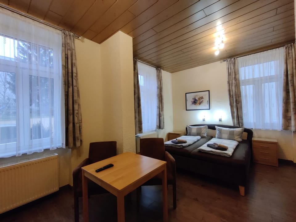 Living room, Photo of the whole room, Seating area