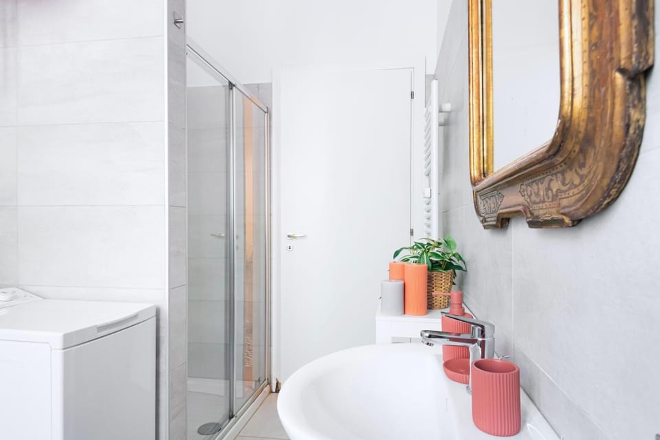 Easylife - Milano - Taddei 14S - Washington Apartment in Milan
