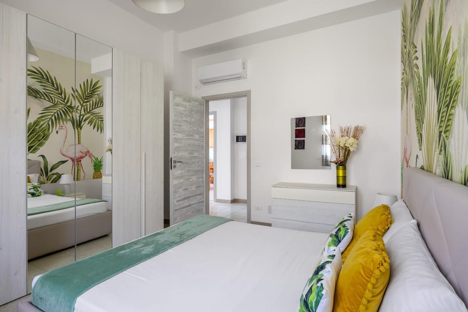 Bed, Photo of the whole room, Bedroom, wardrobe, air conditioner
