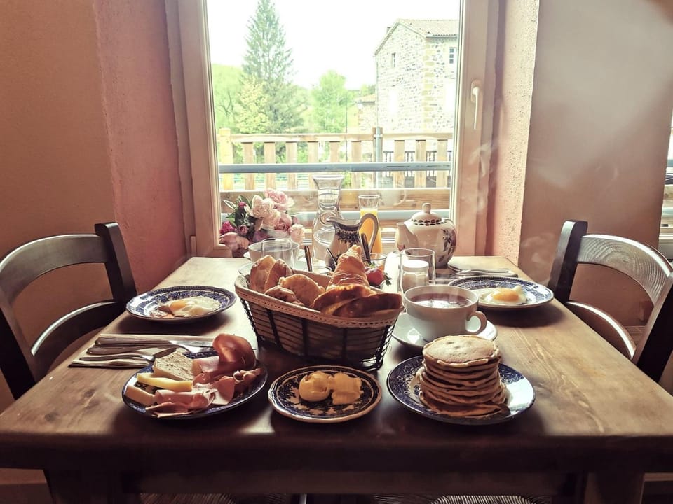 Food and drinks