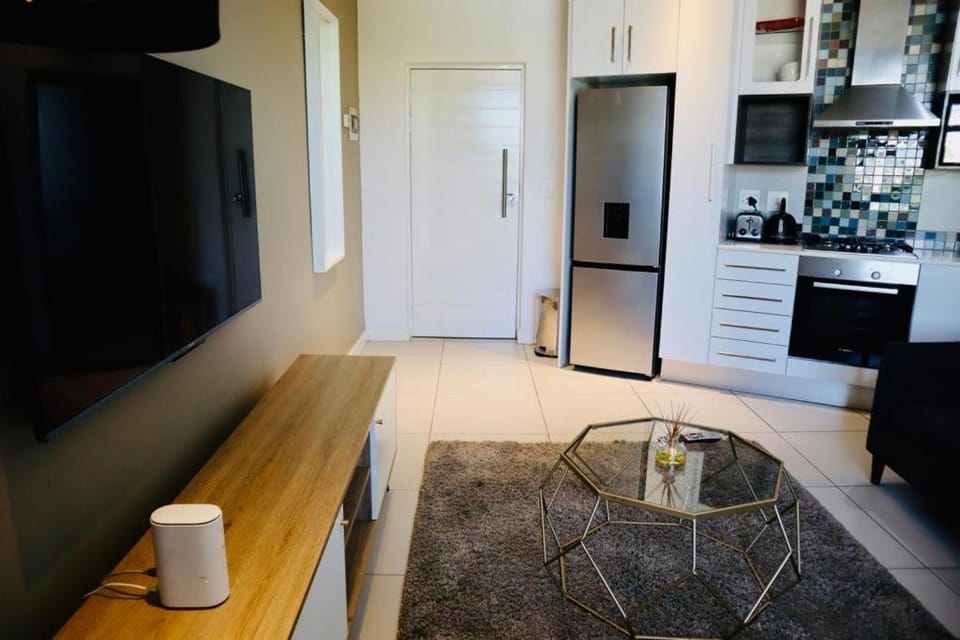 Stay Ulo at The Apex on Smuts Apartment in Johannesburg