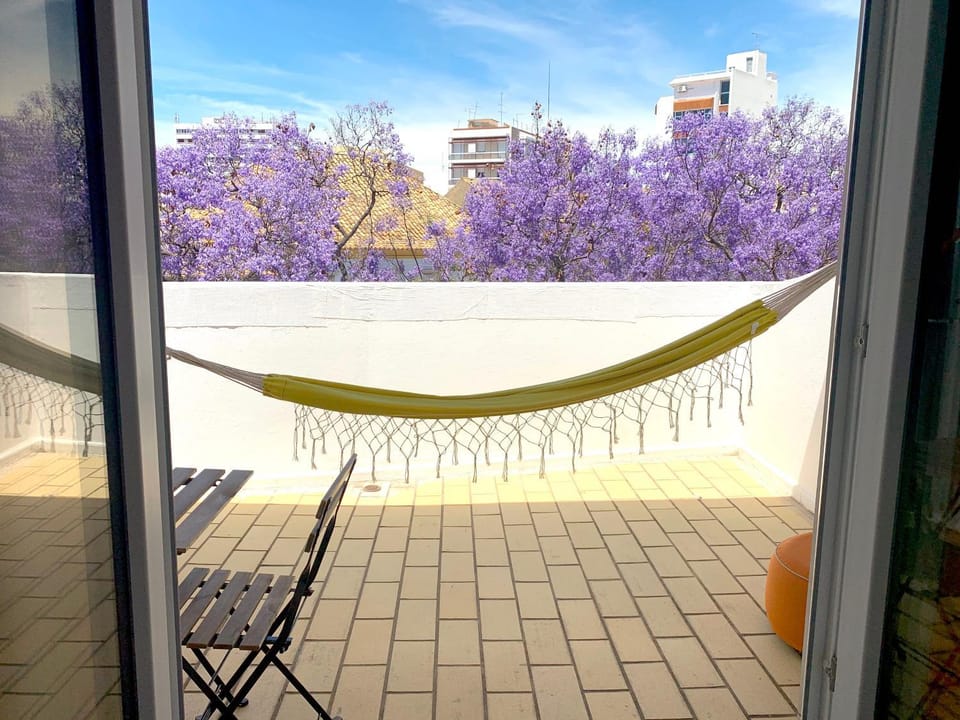 Balcony/Terrace, City view