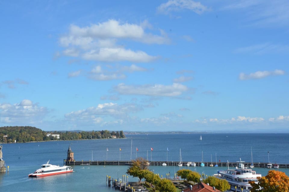 Lake view, Area and facilities