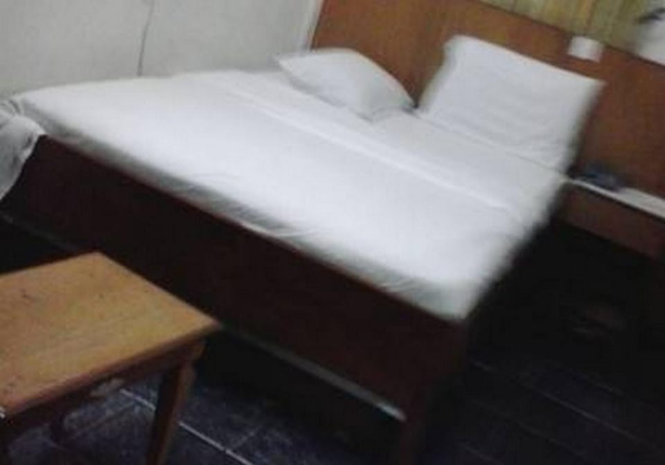 Aldgate Congress Hotel - Guest Room Bed and Breakfast in Nigeria