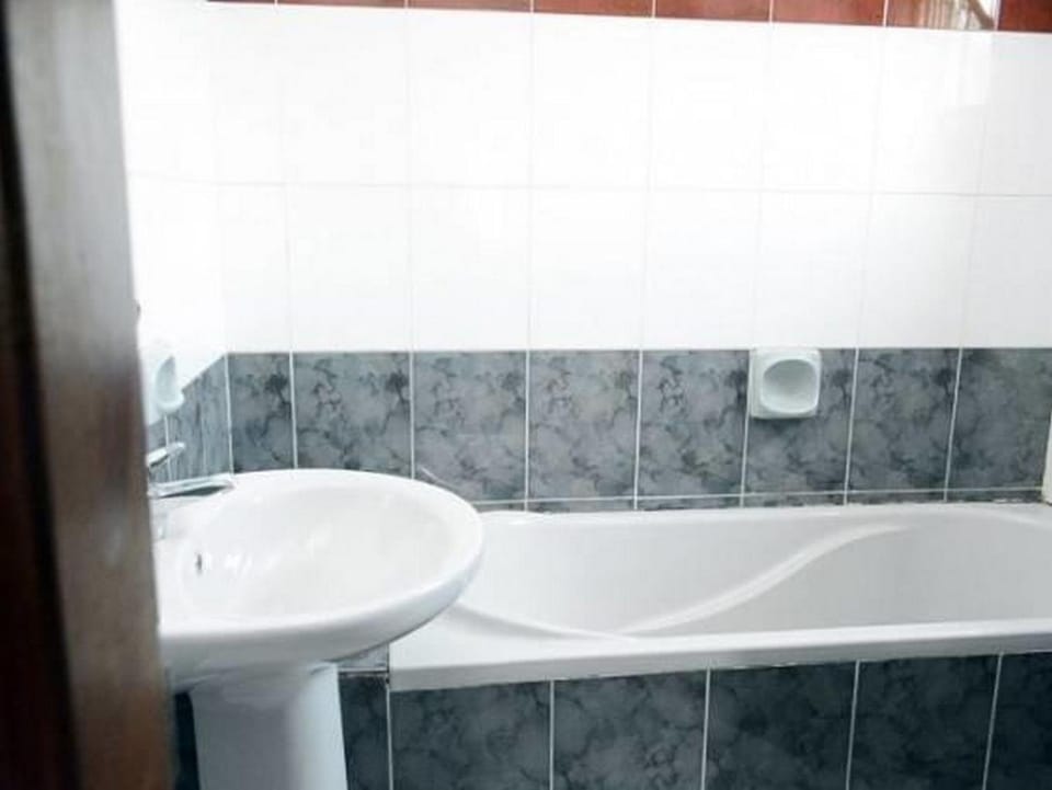 Christine Apartments-Guest Room Bed and Breakfast in Nigeria